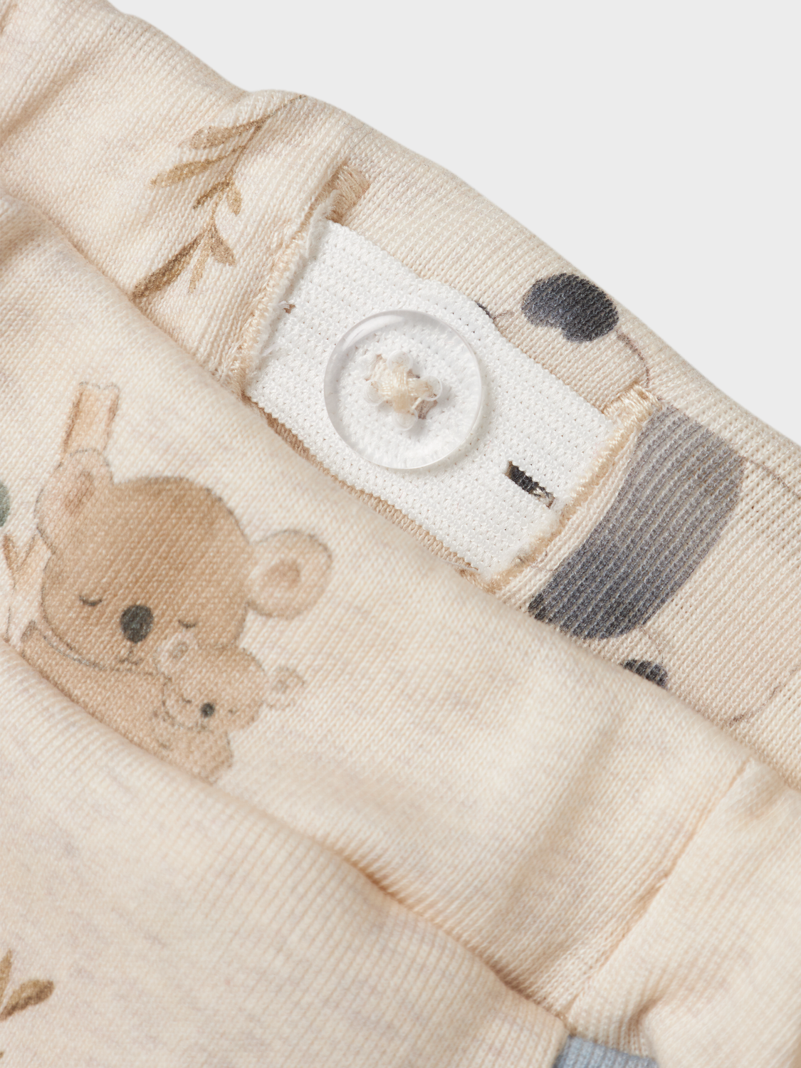 model_shot-front_full